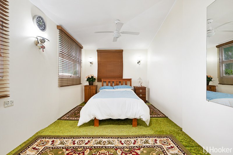 Photo - 25 Caroline Street, Depot Hill QLD 4700 - Image 8