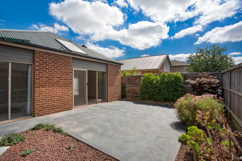 Photo - 25 Carome Way, Doreen VIC 3754 - Image 6