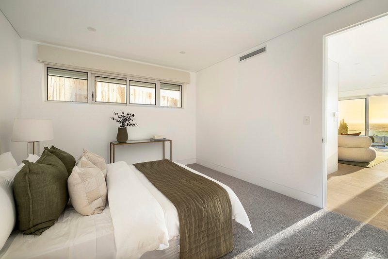 Photo - 25 Carrington Parade, Freshwater NSW 2096 - Image 21
