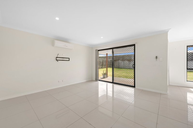 Photo - 25 Cashmore Street, Wyreema QLD 4352 - Image 2