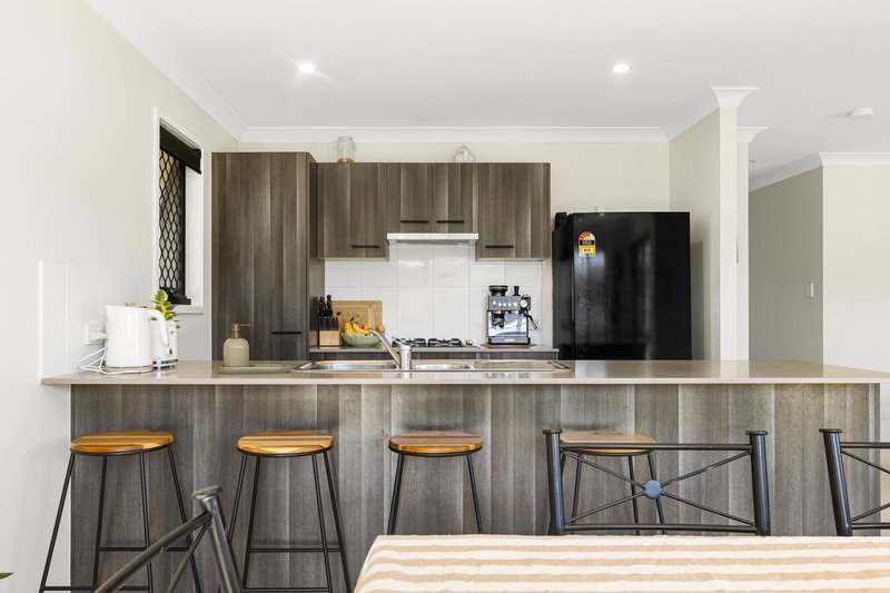 Photo - 25 Cashmore Street, Wyreema QLD 4352 - Image 3