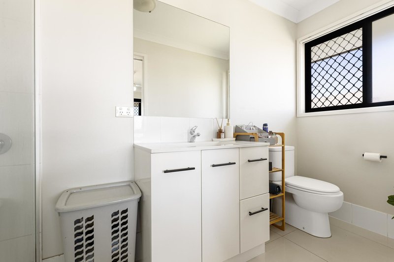 Photo - 25 Cashmore Street, Wyreema QLD 4352 - Image 9