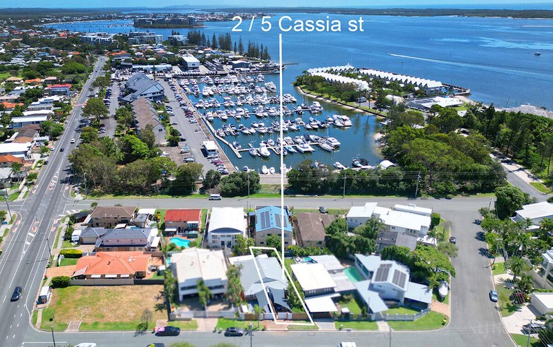 Photo - 2/5 Cassia Street, Runaway Bay QLD 4216 - Image 2