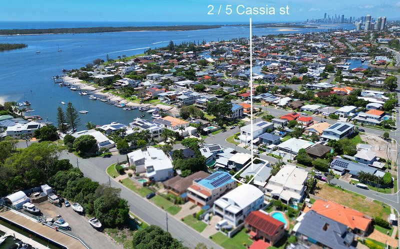 Photo - 2/5 Cassia Street, Runaway Bay QLD 4216 - Image 22