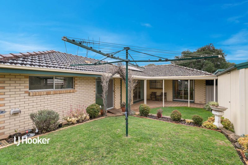 Photo - 25 Cassia Street, Surrey Downs SA 5126 - Image 16