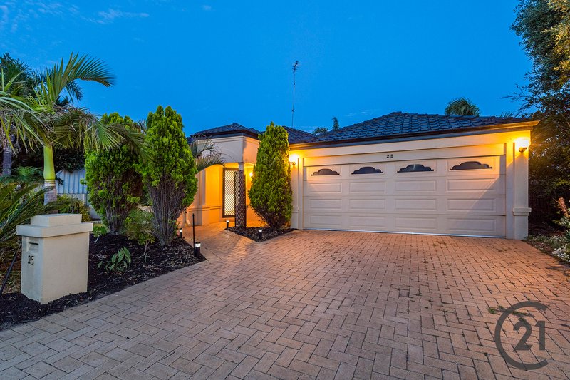 Photo - 25 Casuarina Drive, Halls Head WA 6210 - Image 21