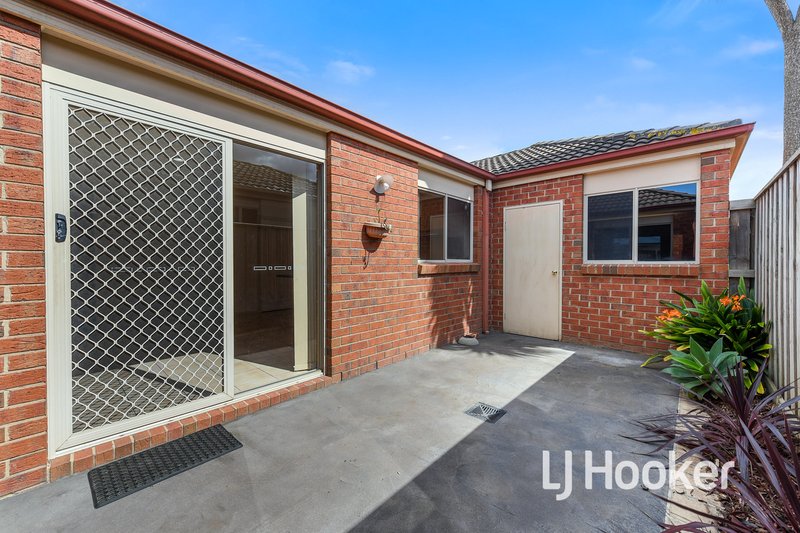 Photo - 25 Catherine Place, Pakenham VIC 3810 - Image 15