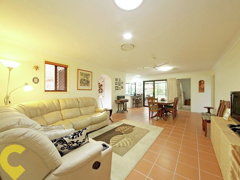 Photo - 25 Ceccato Drive, Murrumba Downs QLD 4503 - Image 2