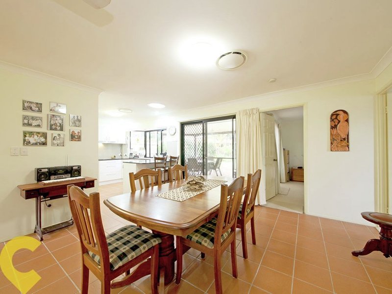 Photo - 25 Ceccato Drive, Murrumba Downs QLD 4503 - Image 9