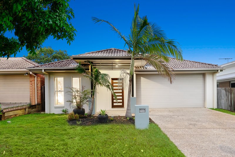 25 Chase Crescent, North Lakes QLD 4509