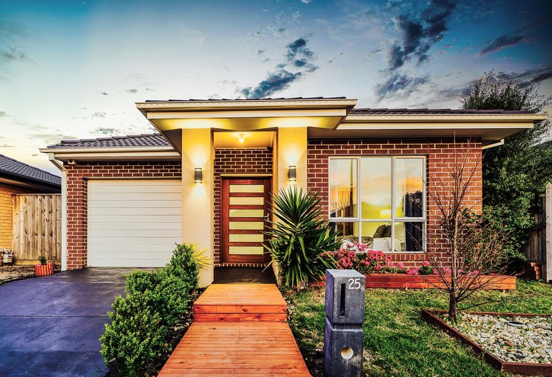 25 Cherrington Avenue, Officer VIC 3809