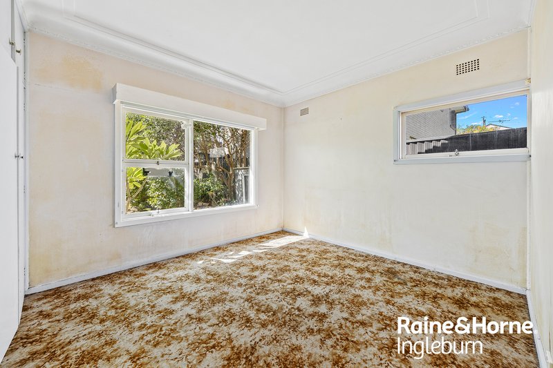 Photo - 25 Chester Road, Ingleburn NSW 2565 - Image 6