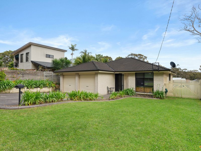 25 Christiansen Ave , Old Erowal Bay NSW 2540