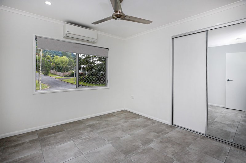 Photo - 25 Cicero Close, Mooroobool QLD 4870 - Image 12