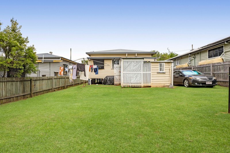 Photo - 25 Clark Street, South Toowoomba QLD 4350 - Image 8