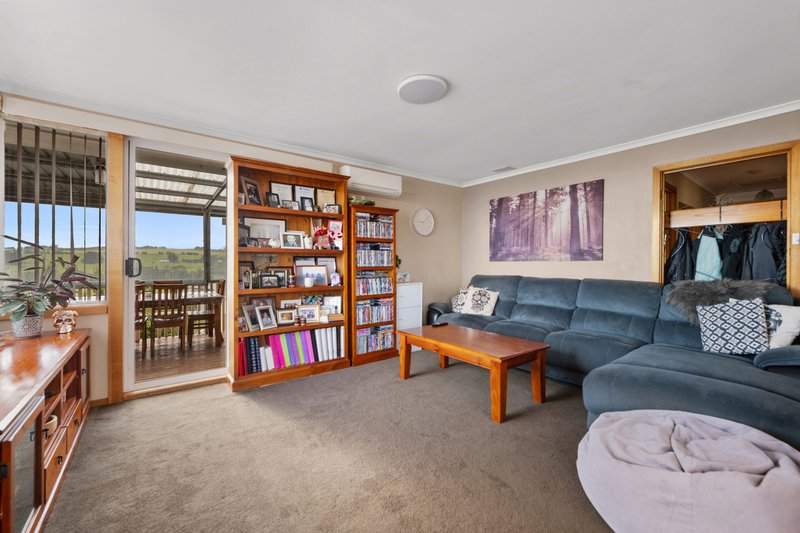 Photo - 25 Clarke Street, Ulverstone TAS 7315 - Image 2