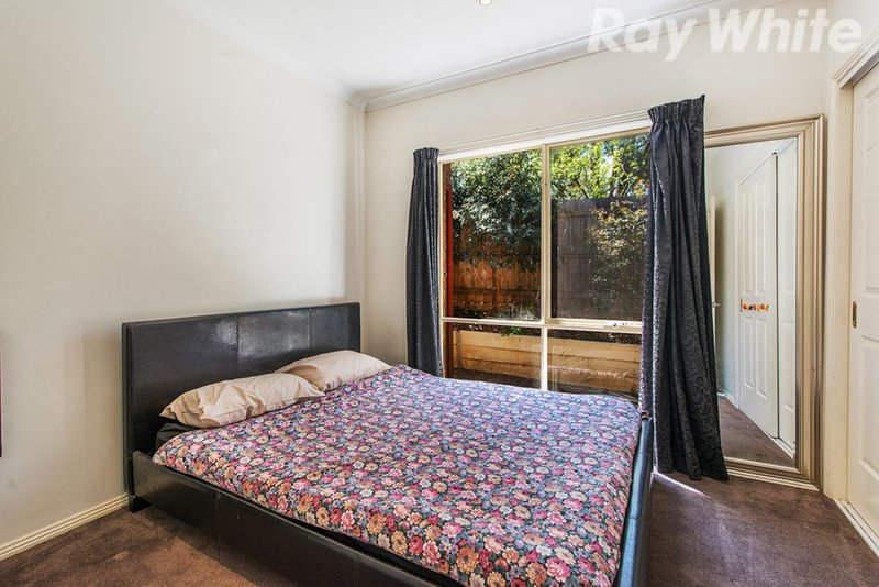 Photo - 2/5 Clendon Road, Ferntree Gully VIC 3156 - Image 6