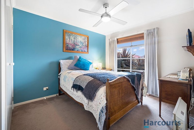 Photo - 25 Clifton Street, Delacombe VIC 3356 - Image 5