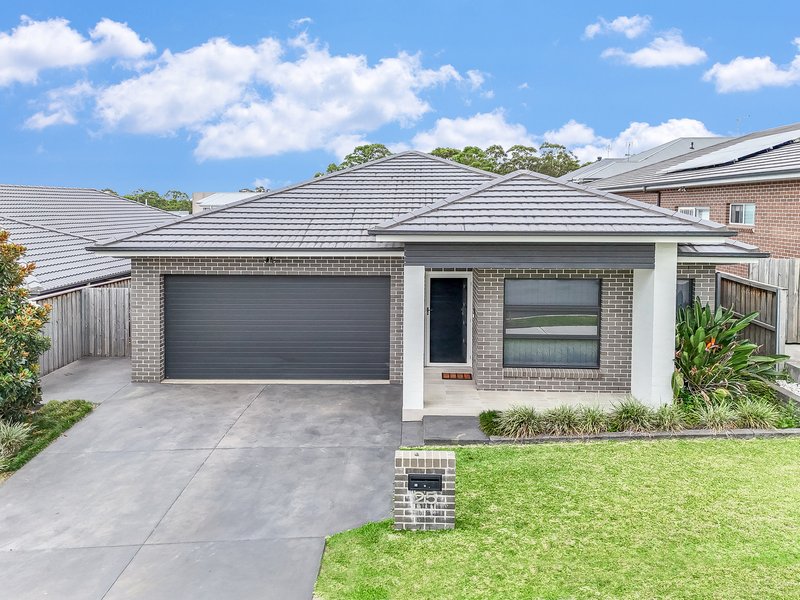 25 Clowes Street, Elderslie NSW 2570