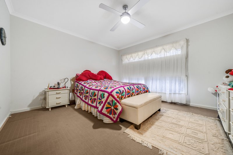 Photo - 25 Coldstream Way, Holmview QLD 4207 - Image 5