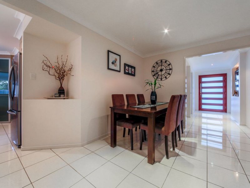 Photo - 25 Conestoga Way, Upper Coomera QLD 4209 - Image 13