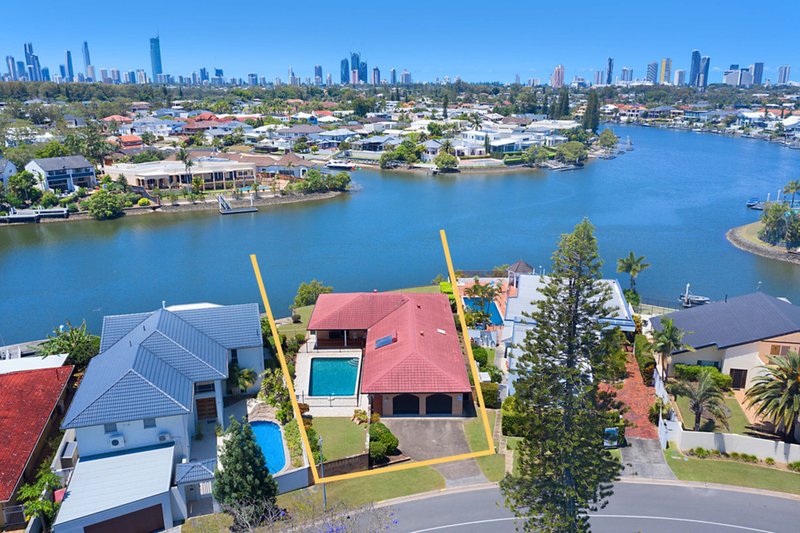 25 Conifer Crescent, Broadbeach Waters QLD 4218