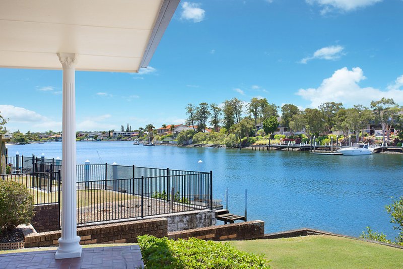 Photo - 25 Conifer Crescent, Broadbeach Waters QLD 4218 - Image 5