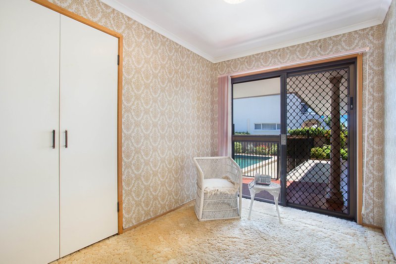 Photo - 25 Conifer Crescent, Broadbeach Waters QLD 4218 - Image 15