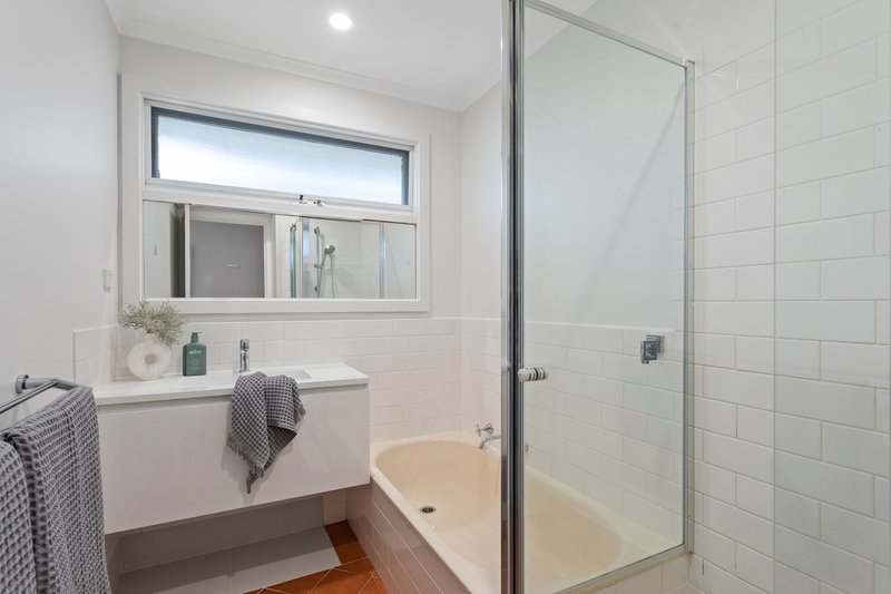 Photo - 2/5 Conti Court, Mentone VIC 3194 - Image 9