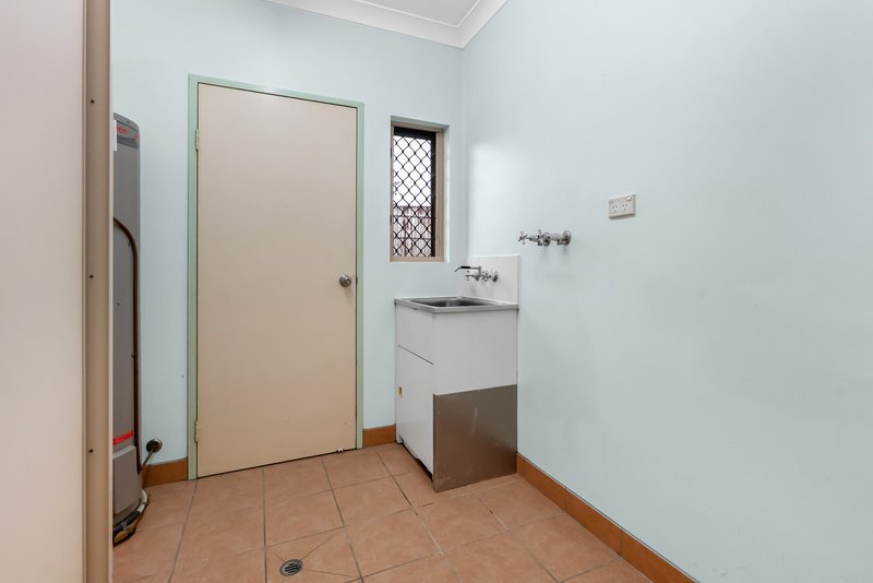 Photo - 2/5 Coolabah Close, White Rock QLD 4868 - Image 15