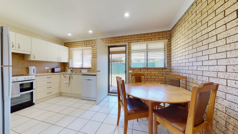 Photo - 25 Corbett Avenue, Dubbo NSW 2830 - Image 4