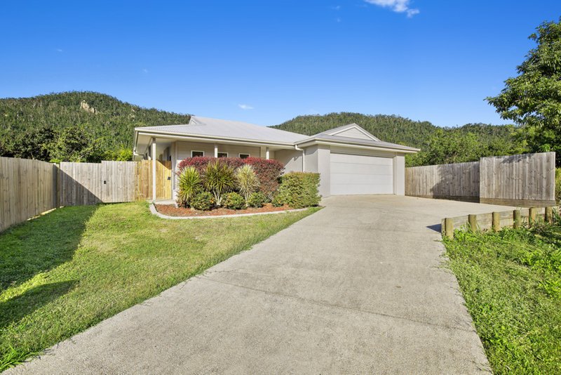 25 Corrimandle Grove, Cannonvale QLD 4802