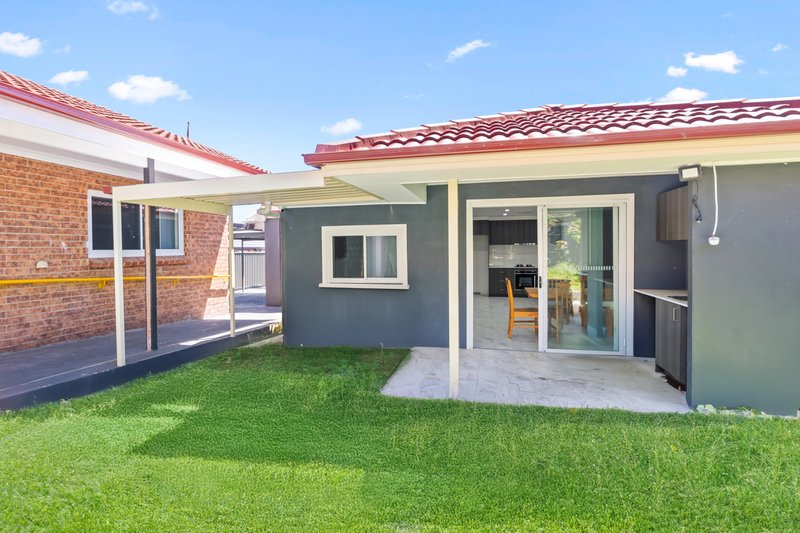 Photo - 25 Corry Street, Bonnyrigg NSW 2177 - Image 12