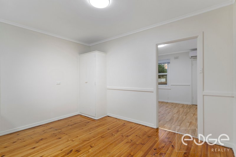 Photo - 25 Counter Road, Elizabeth Downs SA 5113 - Image 6