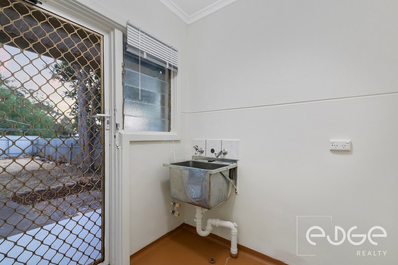 Photo - 25 Counter Road, Elizabeth Downs SA 5113 - Image 17