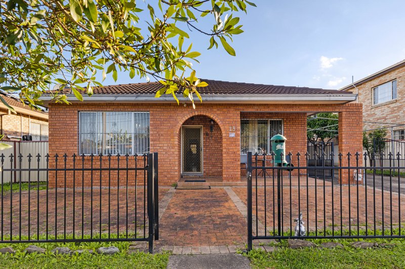 Photo - 25 Cowper Street, Campsie NSW 2194 - Image 2