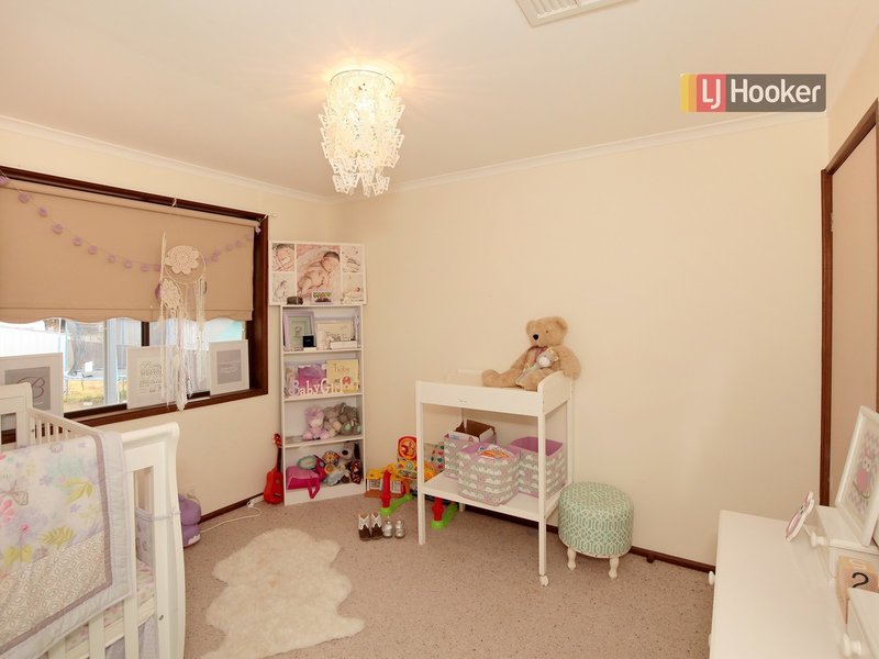 Photo - 25 Cox Avenue, Forest Hill NSW 2651 - Image 2