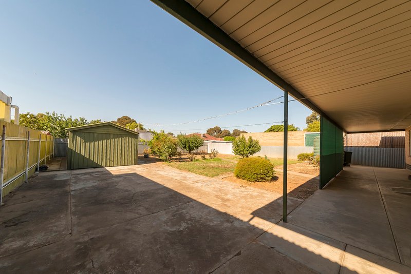 Photo - 25 Curbur Avenue, Pooraka SA 5095 - Image 12