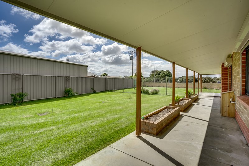 Photo - 25 Currency Creek Road, Goolwa North SA 5214 - Image 16