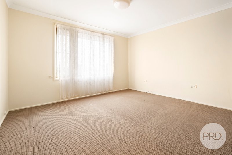 Photo - 25 Cypress Street, Tamworth NSW 2340 - Image 10