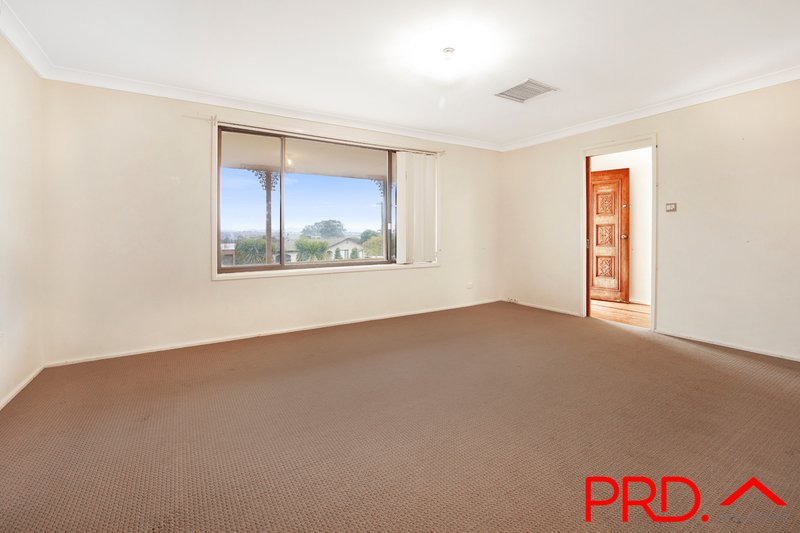 Photo - 25 Cypress Street, Tamworth NSW 2340 - Image 4