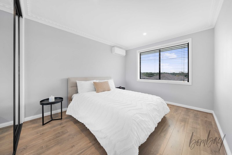 Photo - 25 Dallas Drive, Lalor VIC 3075 - Image 17