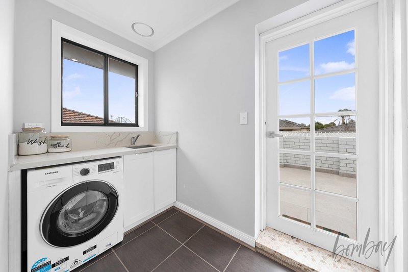 Photo - 25 Dallas Drive, Lalor VIC 3075 - Image 19