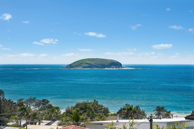 25 Dammerel Crescent, Emerald Beach NSW 2456