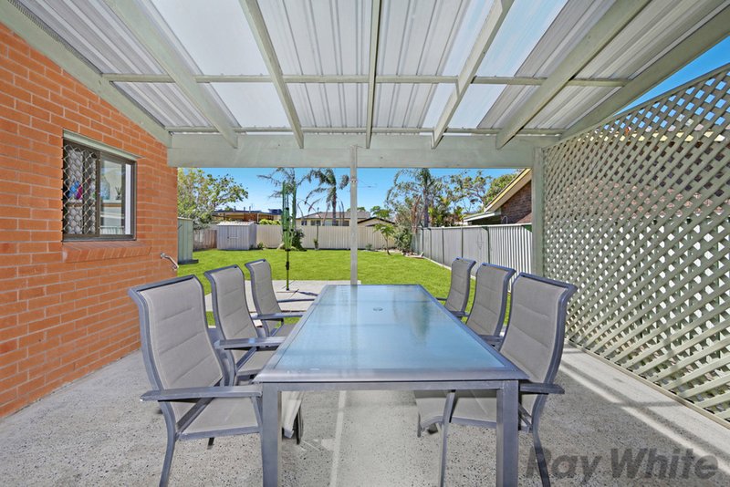 Photo - 25 Danbury Avenue, Gorokan NSW 2263 - Image 12