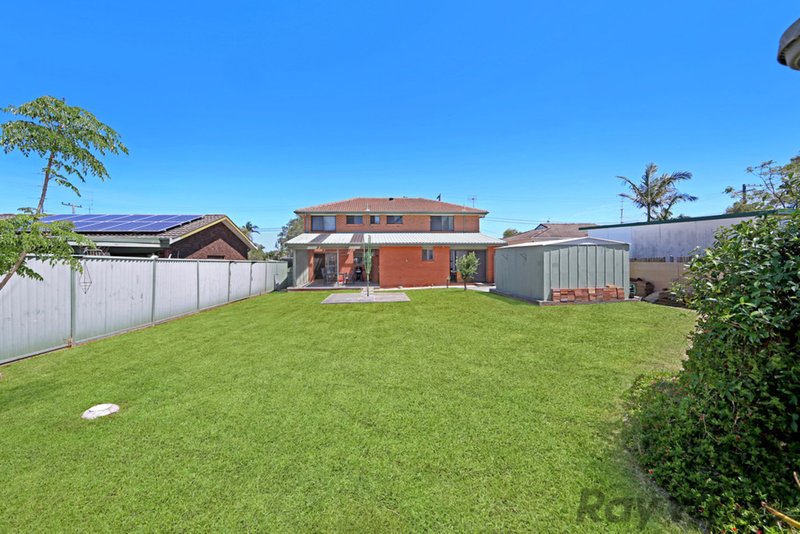 Photo - 25 Danbury Avenue, Gorokan NSW 2263 - Image 14