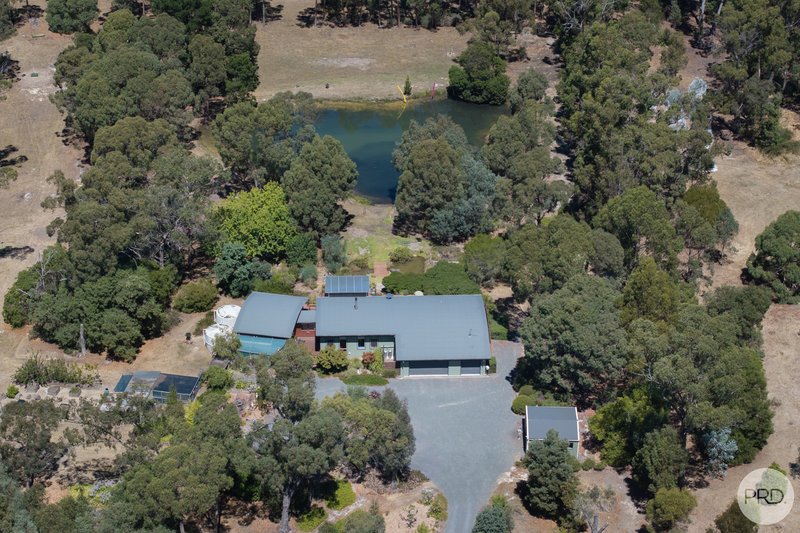 Photo - 25 De Regt Drive, Creswick VIC 3363 - Image 3