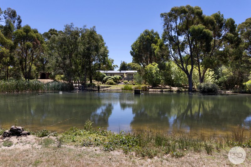 Photo - 25 De Regt Drive, Creswick VIC 3363 - Image 4