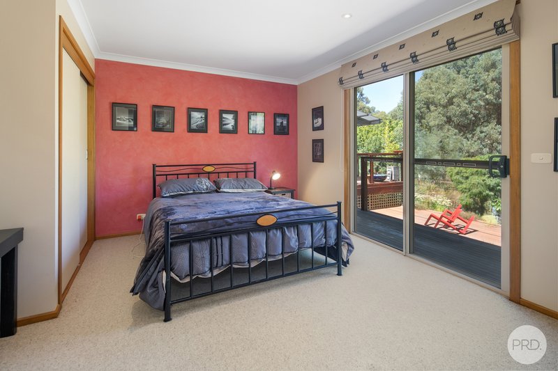 Photo - 25 De Regt Drive, Creswick VIC 3363 - Image 6