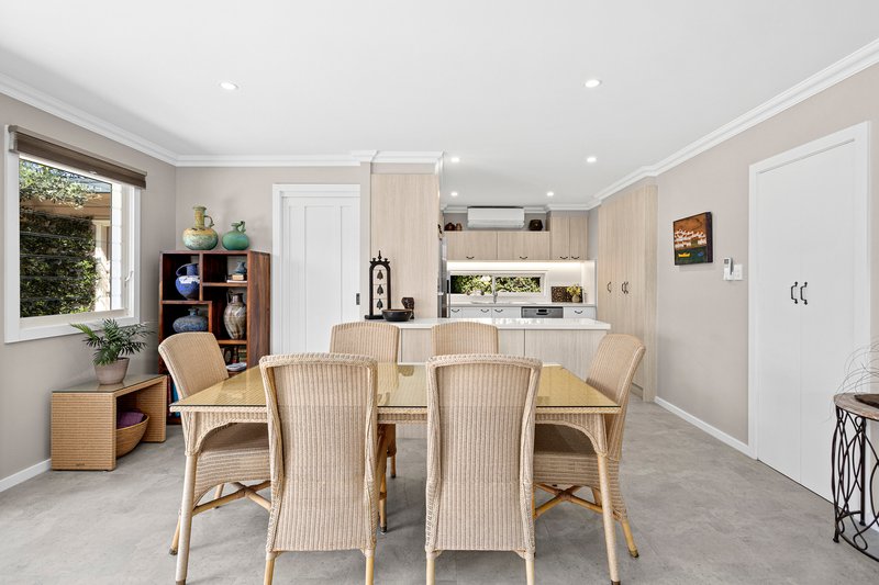 Photo - 25 Dempster Street, West Wollongong NSW 2500 - Image 11